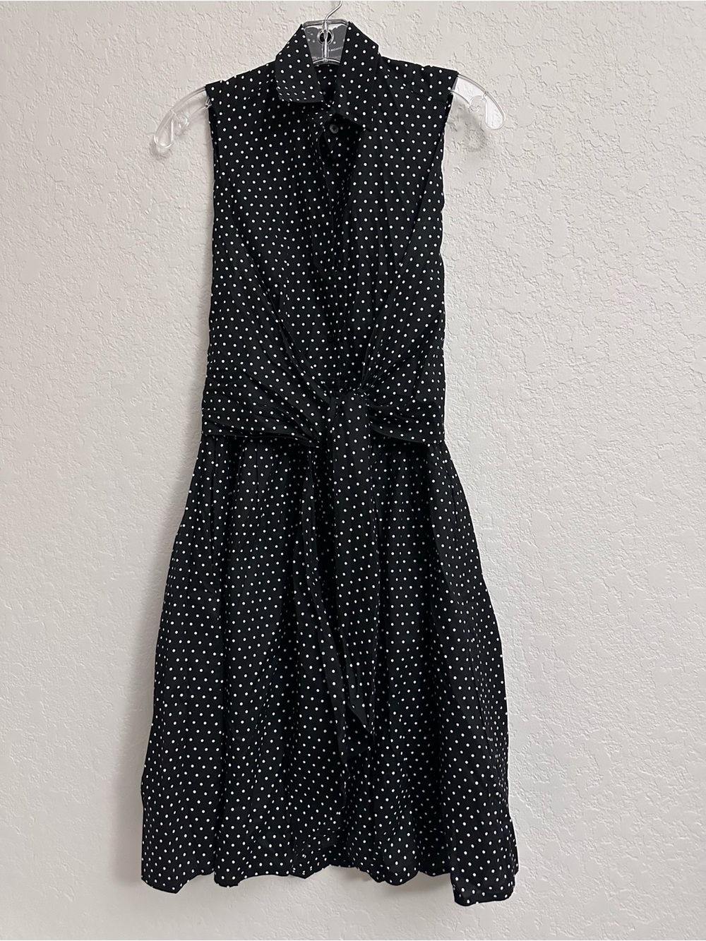 Club Monaco Women’s B&W Polka Dot Button Down Flare Wrap Dress w/Pockets Size 0